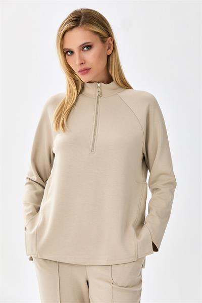 Yakası Fermuarlı Yanı Çıtçıt Detaylı S-Shirt 256-2100