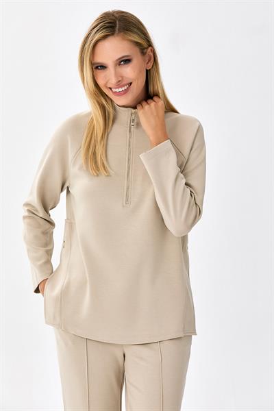 Yakası Fermuarlı Yanı Çıtçıt Detaylı S-Shirt 256-2100