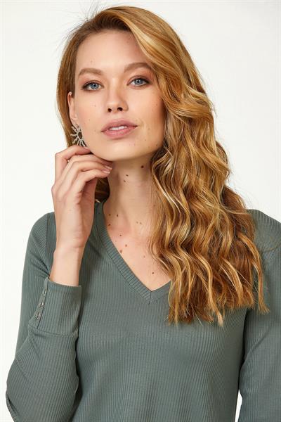 V Yaka Kolu Çıtçıtlı Kaşkorse Bluz 223-1046