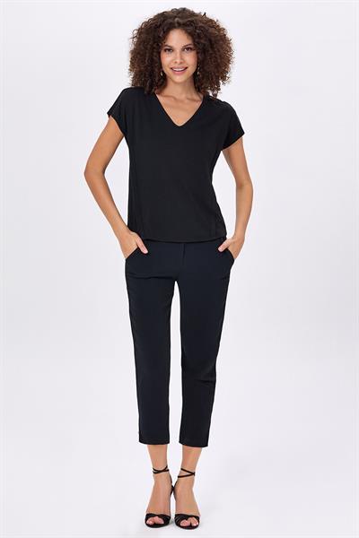 V Yaka Omzu Çıtçıt Detaylı Bluz 025-1012