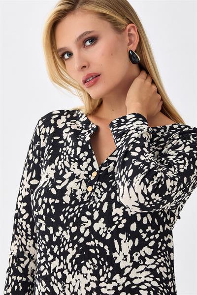 V Yaka Önü Çıtçıtlı Elbise 256-2502