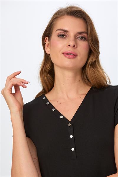 V Yaka Önü Çıtçıtlı Kısa Kol Bluz 026-1008