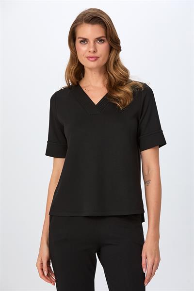 V Yaka Yakası Nervür Detaylı Kısa Kol S-Shirt 026-2114