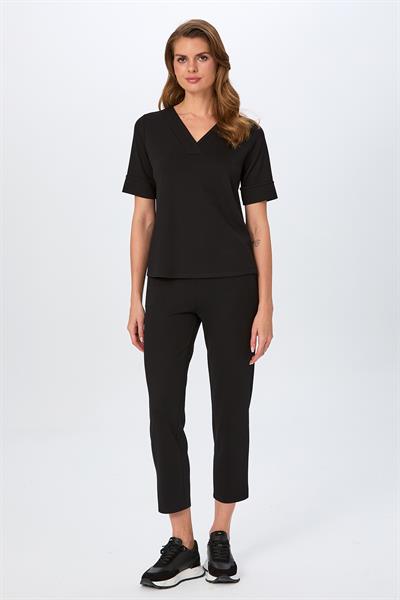 V Yaka Yakası Nervür Detaylı Kısa Kol S-Shirt 026-2114