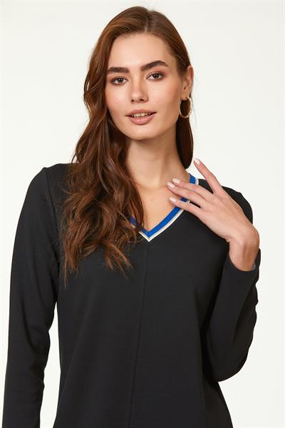V Yaka Yakası Sim Bantlı Elbise 223-2505