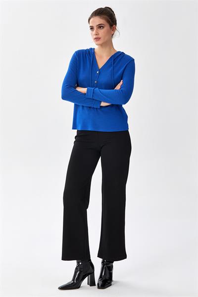 Önü Çıtçıtlı Kapüşonlu Bluz 256-1001