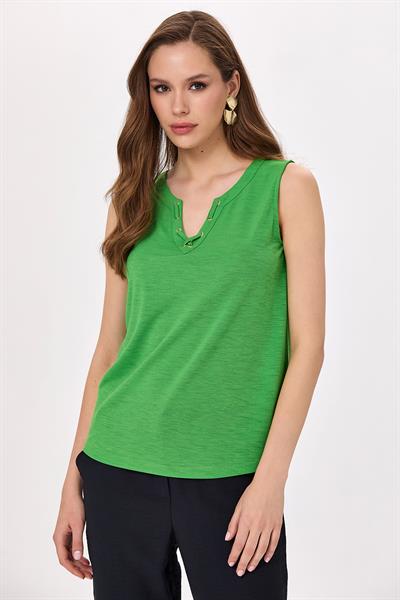 Yakası Kuşgözü ve Biye Detaylı Bluz 025-1019