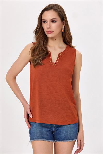 Yakası Kuşgözü ve Biye Detaylı Bluz 025-1019