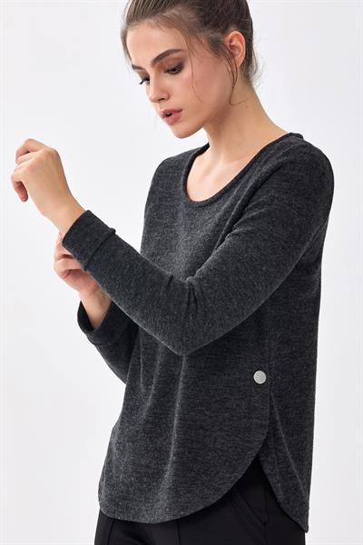 Yuvarlak Yaka Eteği Oval Triko Bluz 256-1707