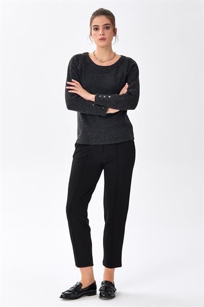 Yuvarlak Yaka Kolları Çıtçıtlı Triko Bluz 256-1705