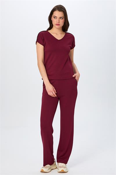 V Yaka Omuzu Şerit Detaylı S-Shirt 026-2104