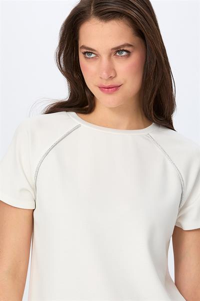 Yuvarlak Yaka Taş Şerit Detaylı S-Shirt 026-2110
