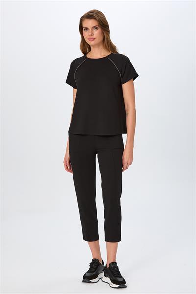 Yuvarlak Yaka Taş Şerit Detaylı S-Shirt 026-2110