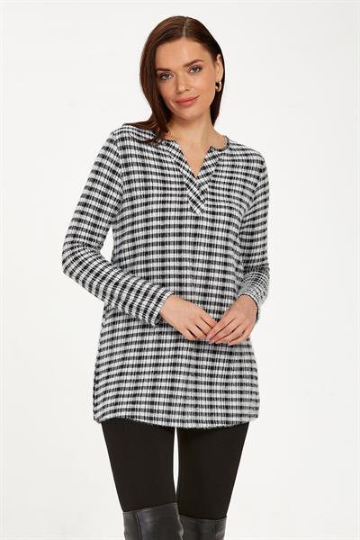 Yuvarlak Yaka Yarım Patlı Triko Bluz 234-1736