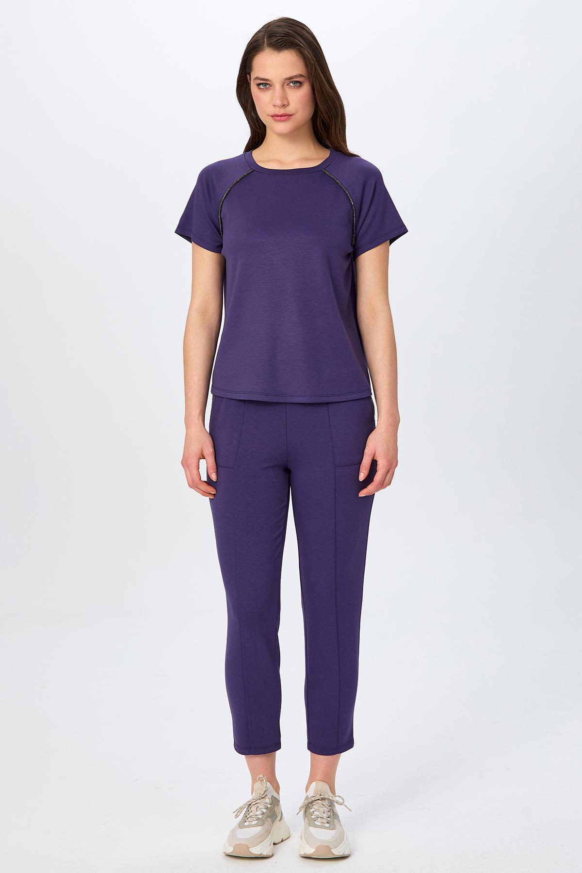 Yuvarlak Yaka Taş Şerit Detaylı S-Shirt 026-2110 · 2