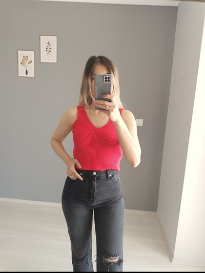 V yaka fitilli bady kirmizi