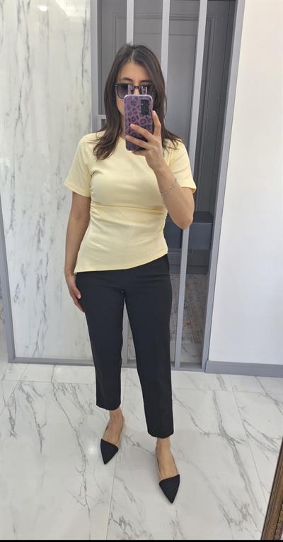 Yanları büzgülü tişört beyaz