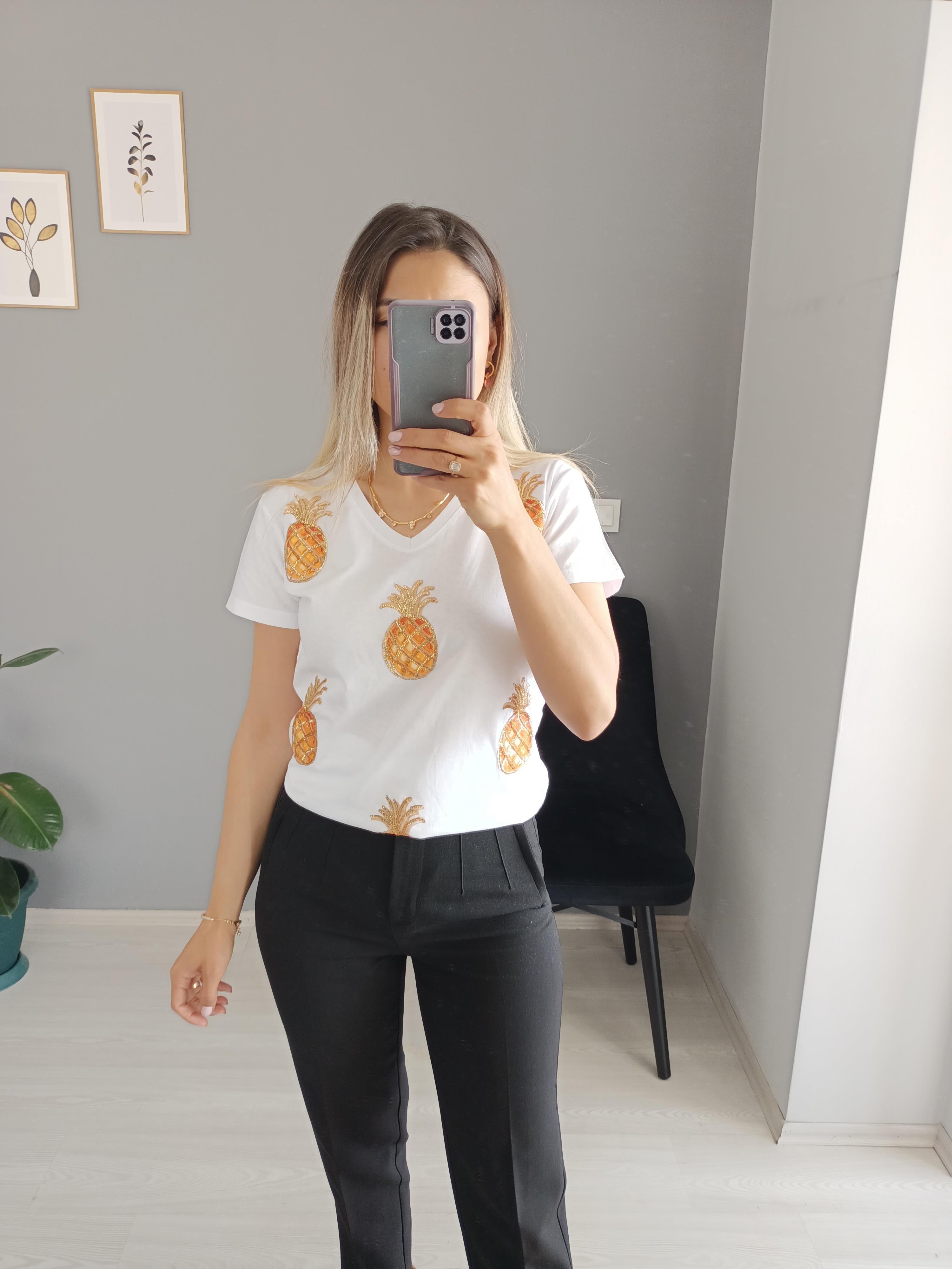 Ananas baskılı tişört 
