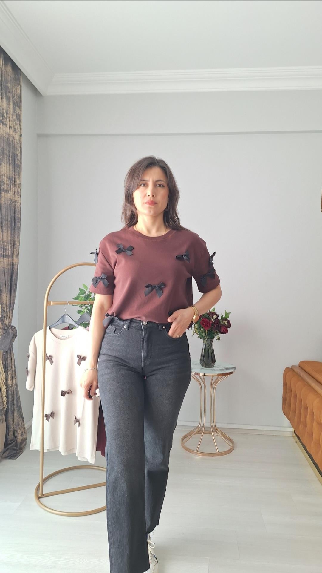 Kurdela detaylı tisort kahve