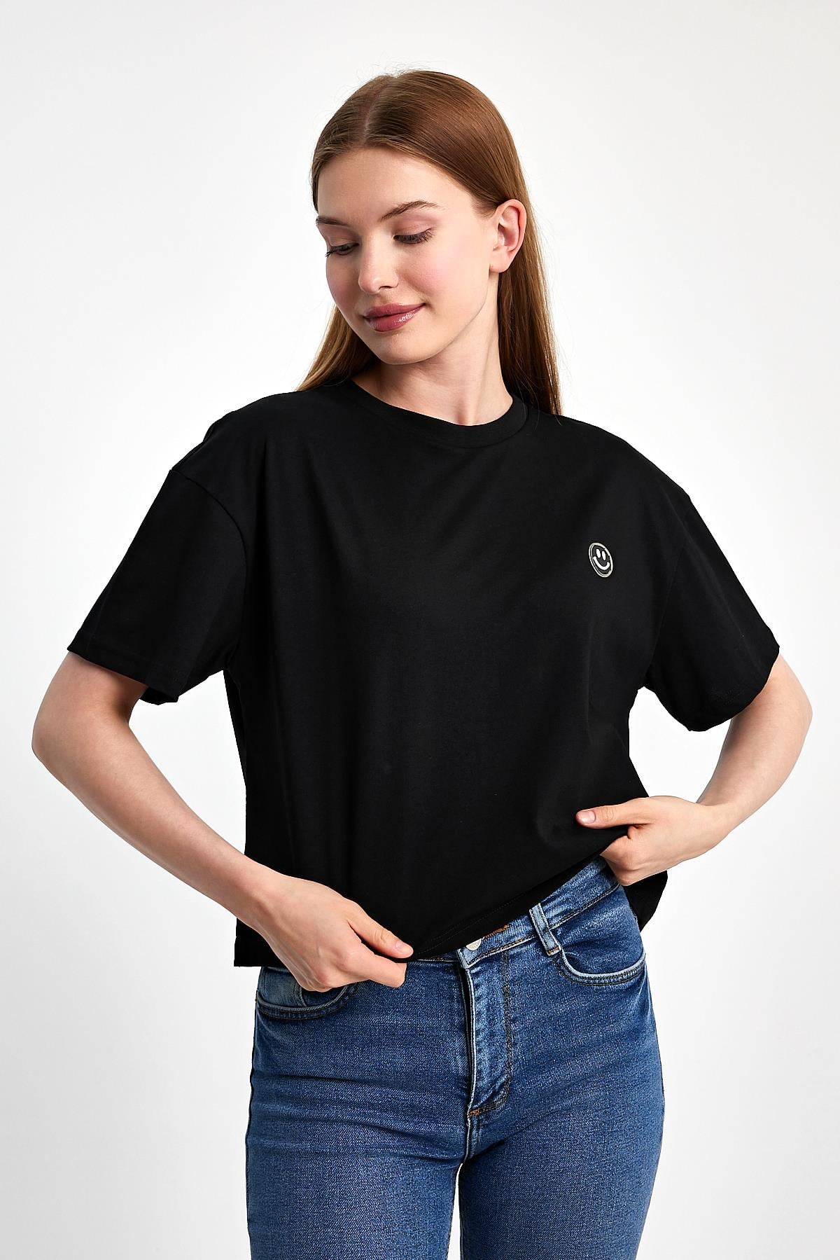 Bisiklet Yaka Smile Emoji Tişört