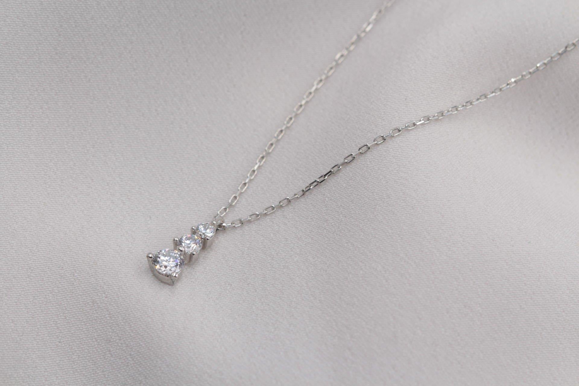 Sırataş Tria Kolye