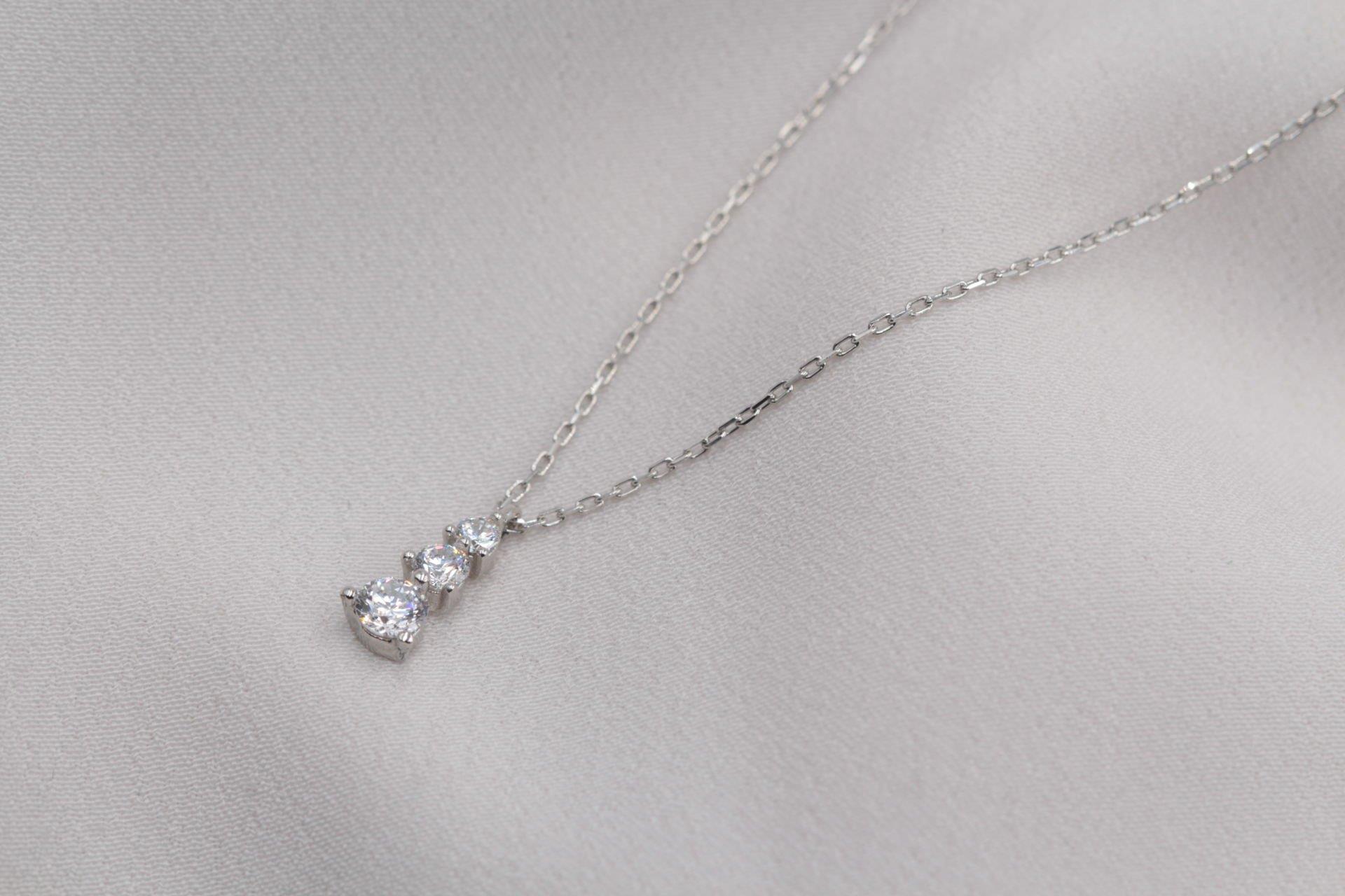 Sırataş Tria Kolye