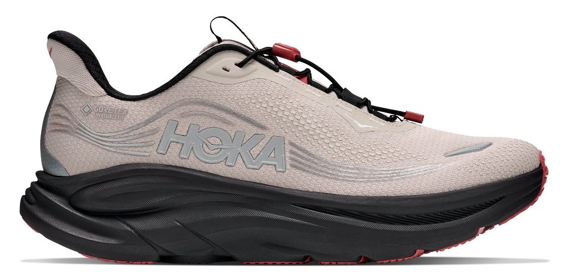 Hoka Clifton 11 GTX yandan görünüm, Gore-Tex Invisible Fit etiketi ve hızlı bağcık
