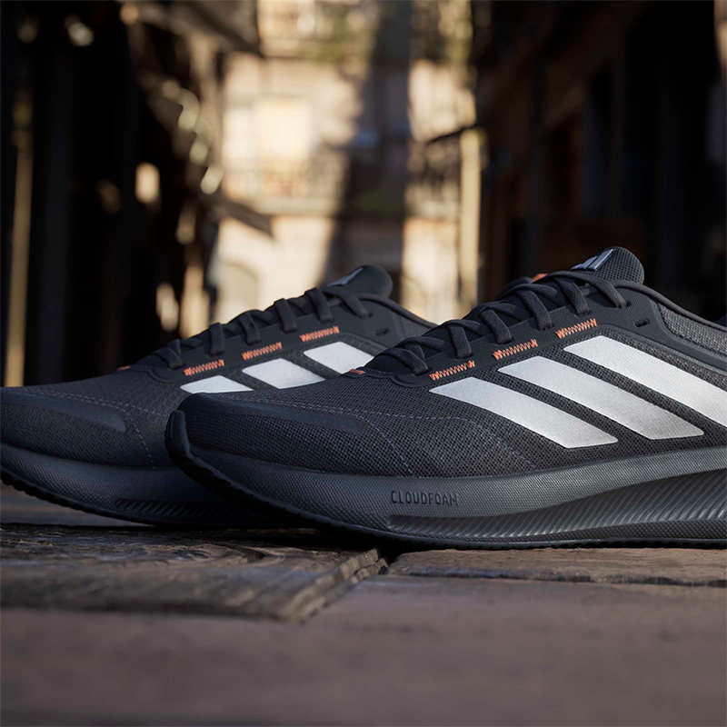 Adidas Siyah Adidas Runblaze Koşu Ayakkabısı