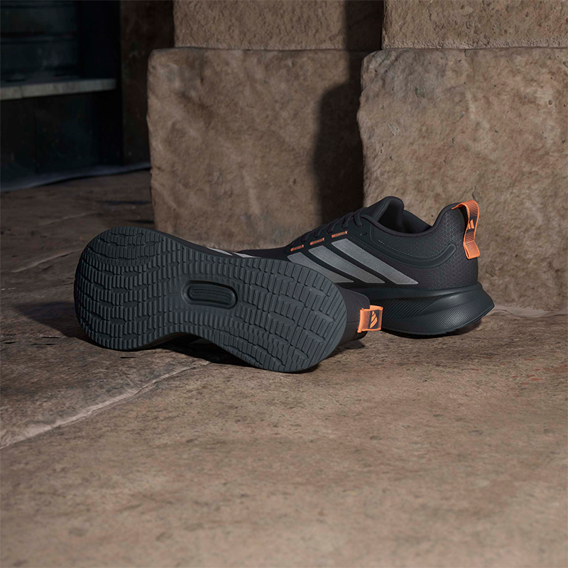 Adidas Siyah Adidas Runblaze Koşu Ayakkabısı