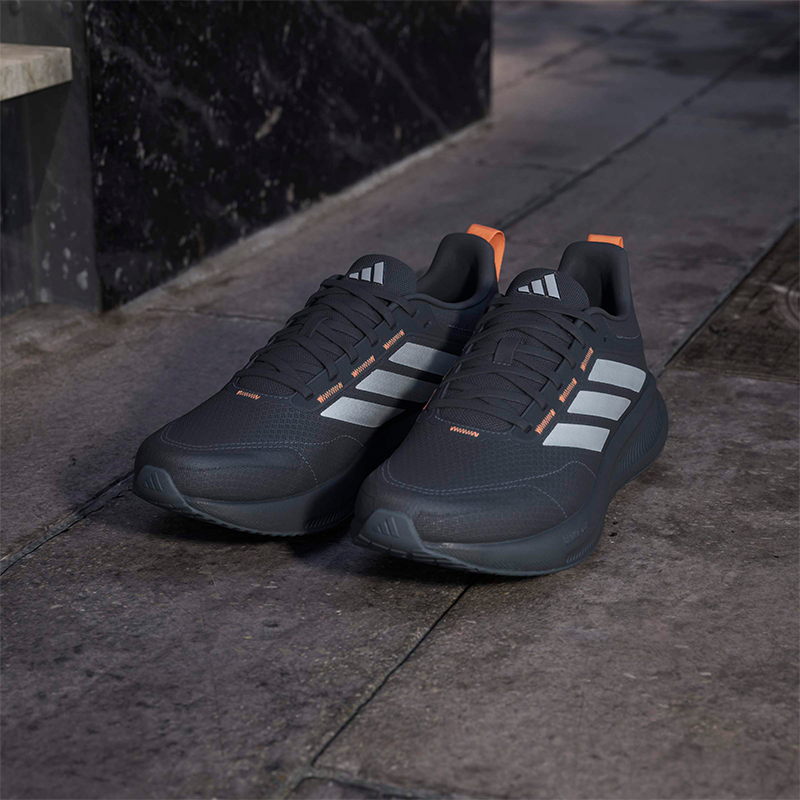Adidas Siyah Adidas Runblaze Koşu Ayakkabısı