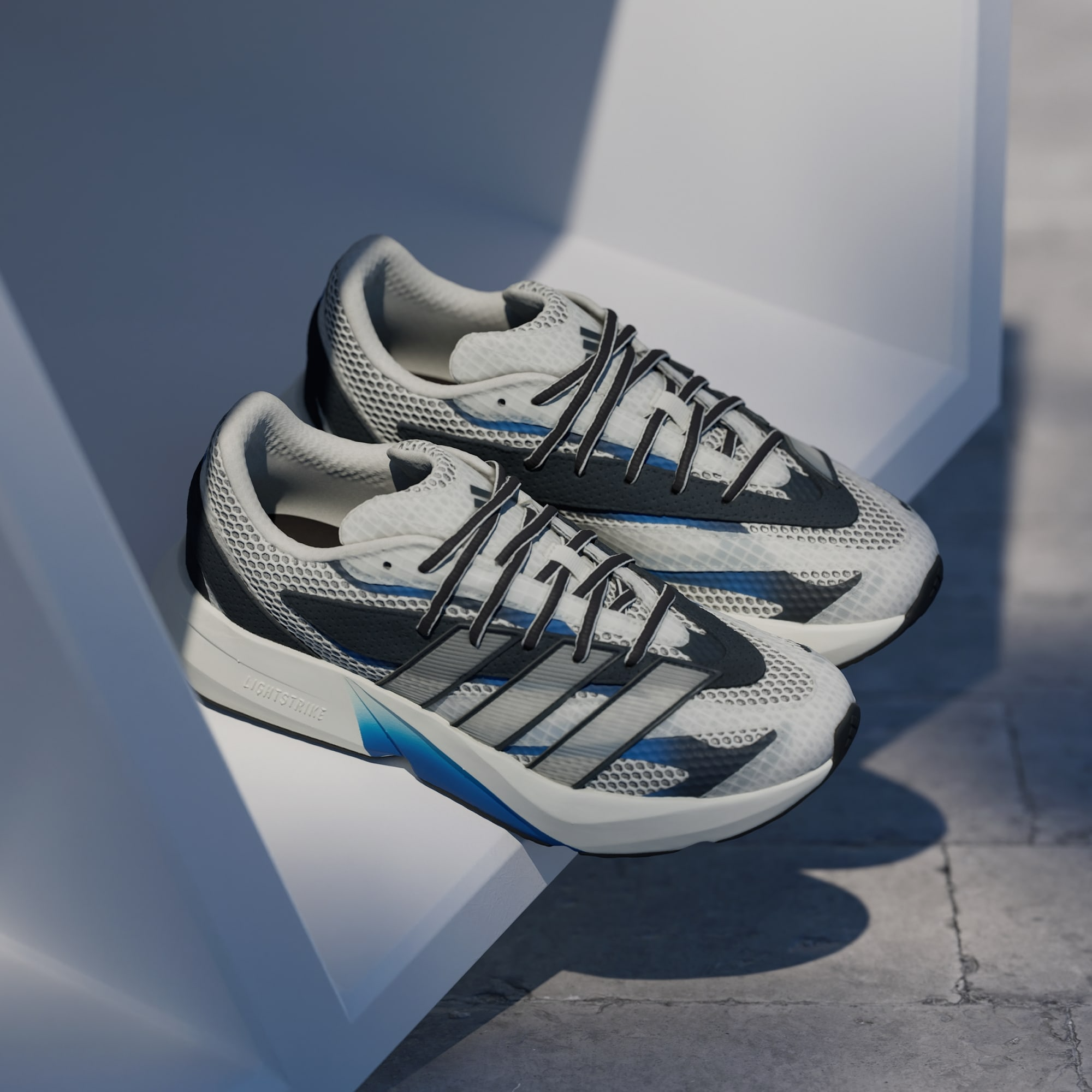 Adidas Lıghtblaze Erkek Günlük Ayakkabı HQ9344
