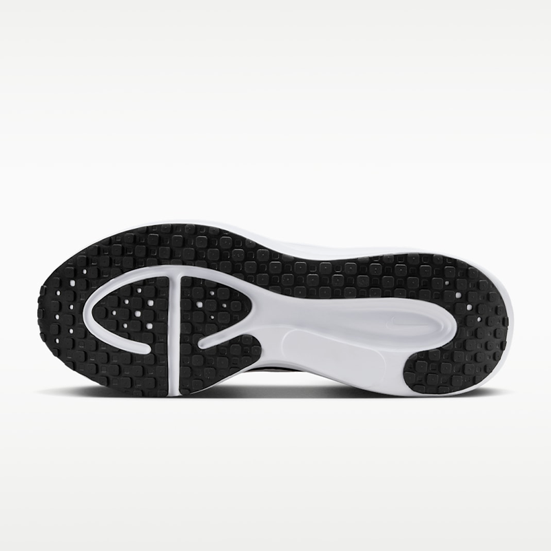 Nike Siyah Nike Revolution 8