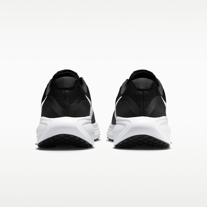 Nike Siyah Nike Revolution 8