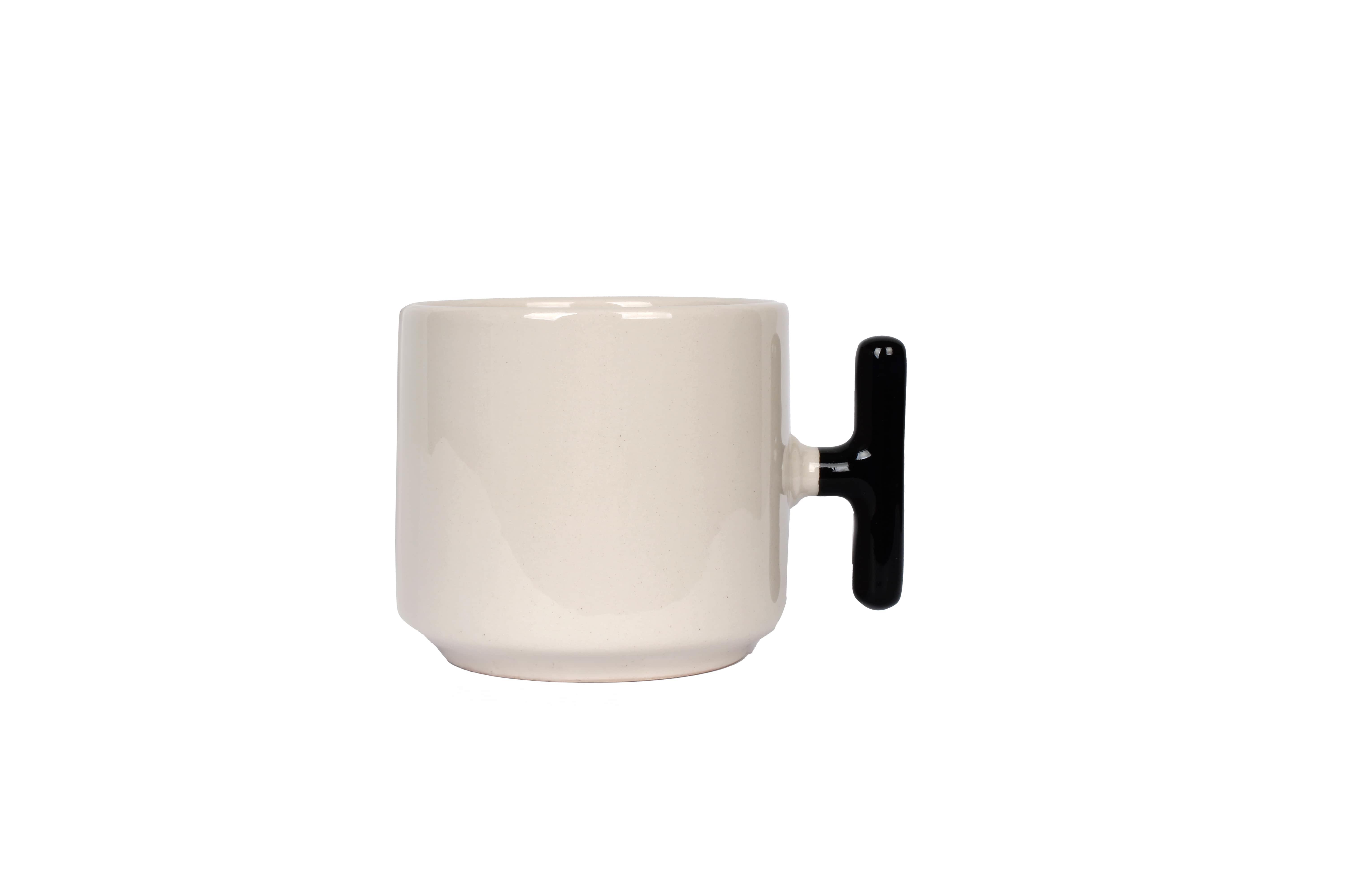 Kulpu Siyah Latte Fincanı