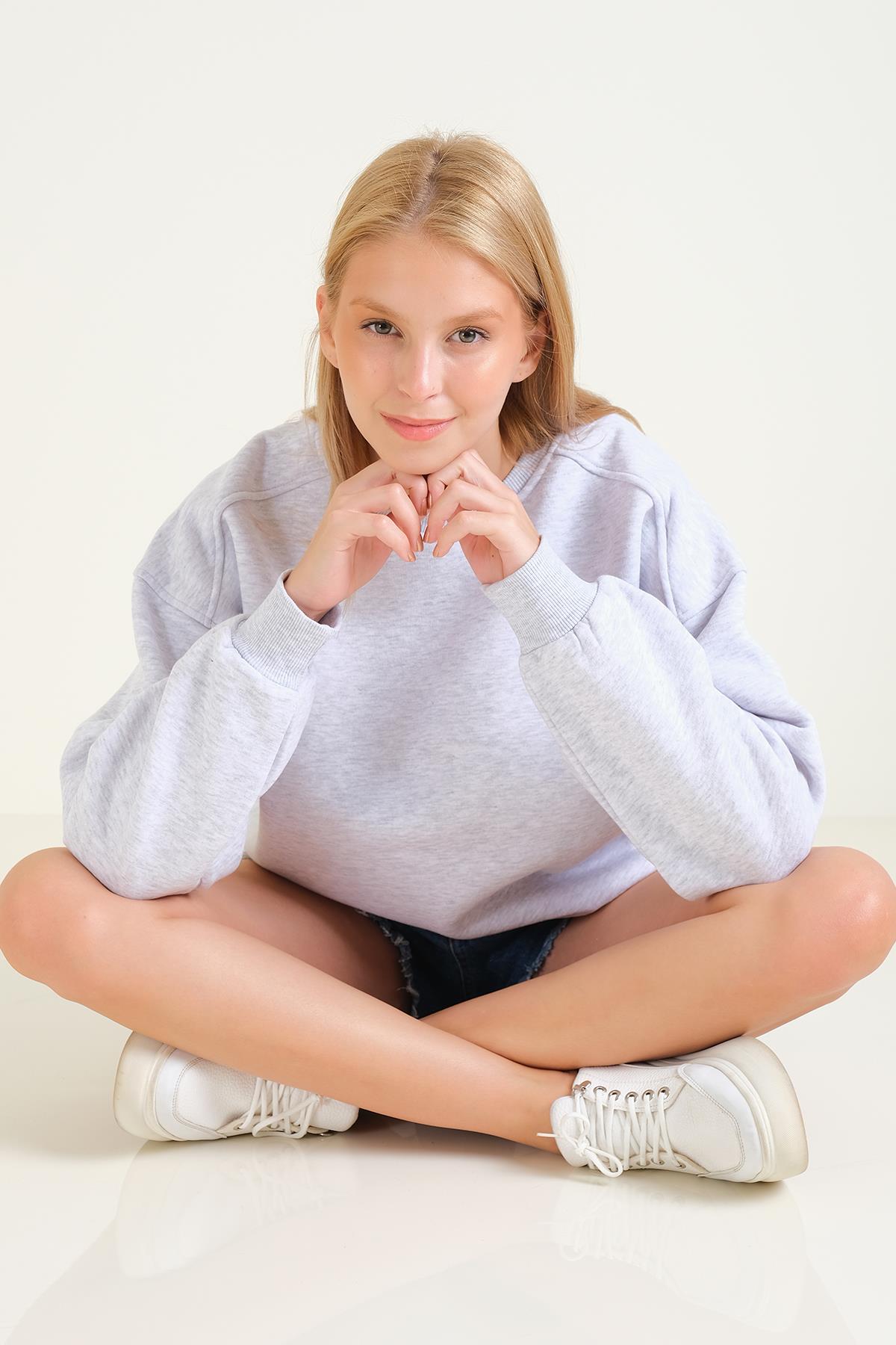 Kadın 3 İp Şardonlu Sıfır Yaka Oversize Sweatshirt Gri