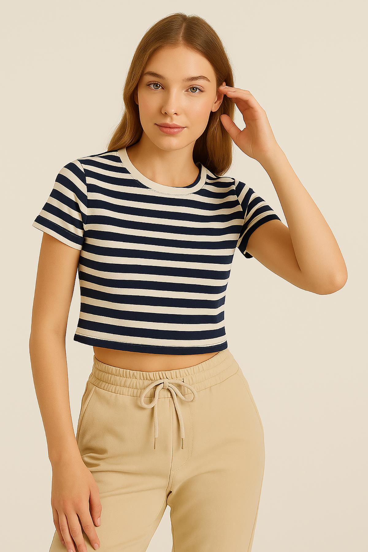 Kadın Çizgili Crop Tshirt Siyah