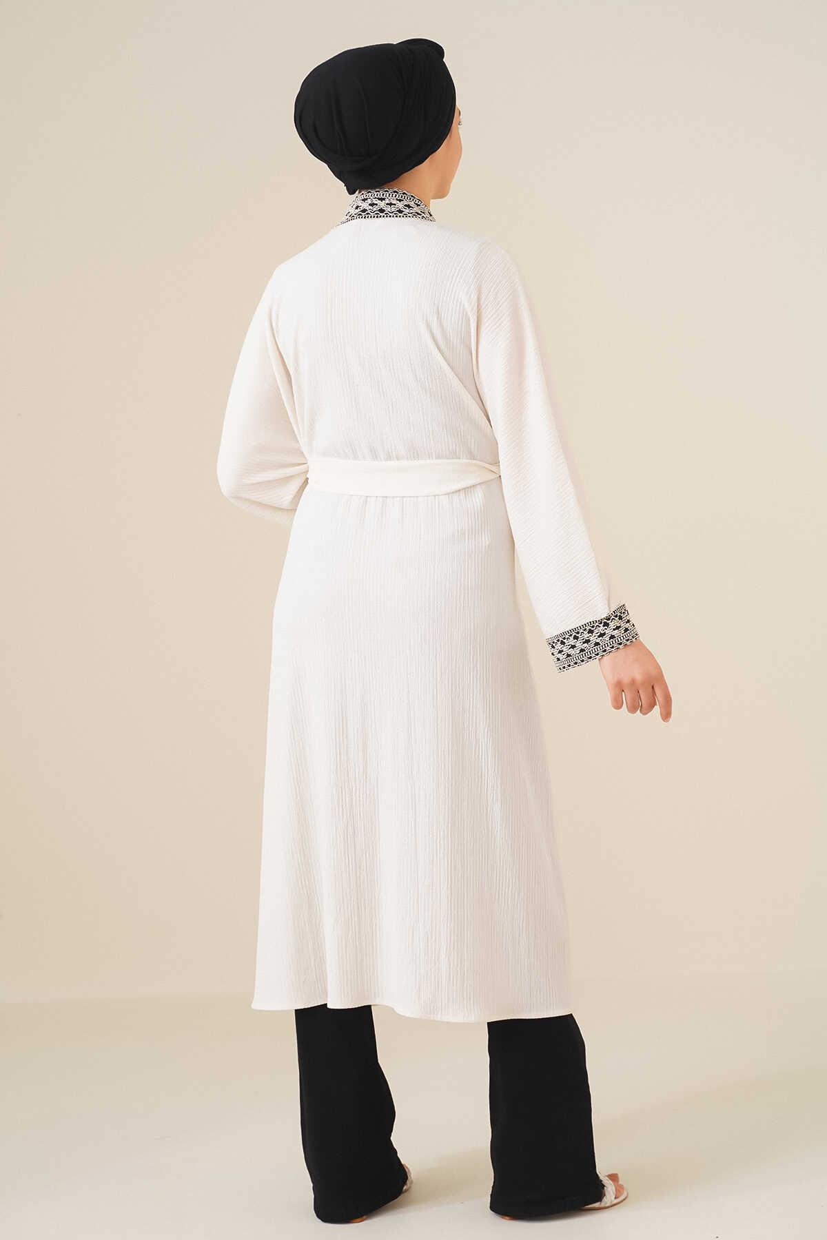 Kadın Nakışlı Örme Uzun Kimono Ekru