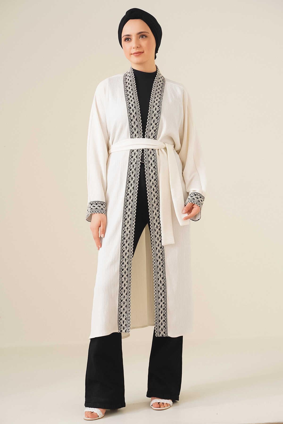 Kadın Nakışlı Örme Uzun Kimono Ekru