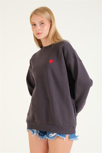 Kadın Kalp Nakışlı 3 İp Şardonlu Oversize Sweatshirt Füme