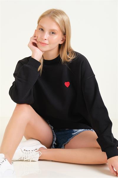 Kadın Kalp Nakışlı 3 İp Şardonlu Oversize Sweatshirt Siyah