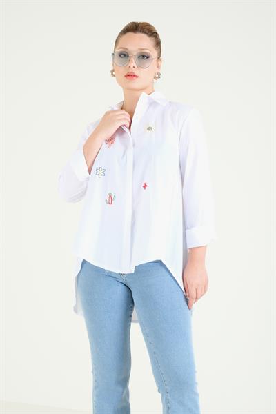 Kadın Oversize İşlemeli Gömlek Beyaz