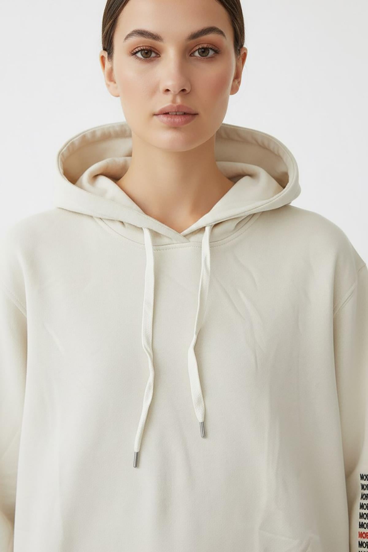 Kadın Jennifer Kapşonlu Kol Yazılı Üç İp Şardonlu Sweatshirt Ekru