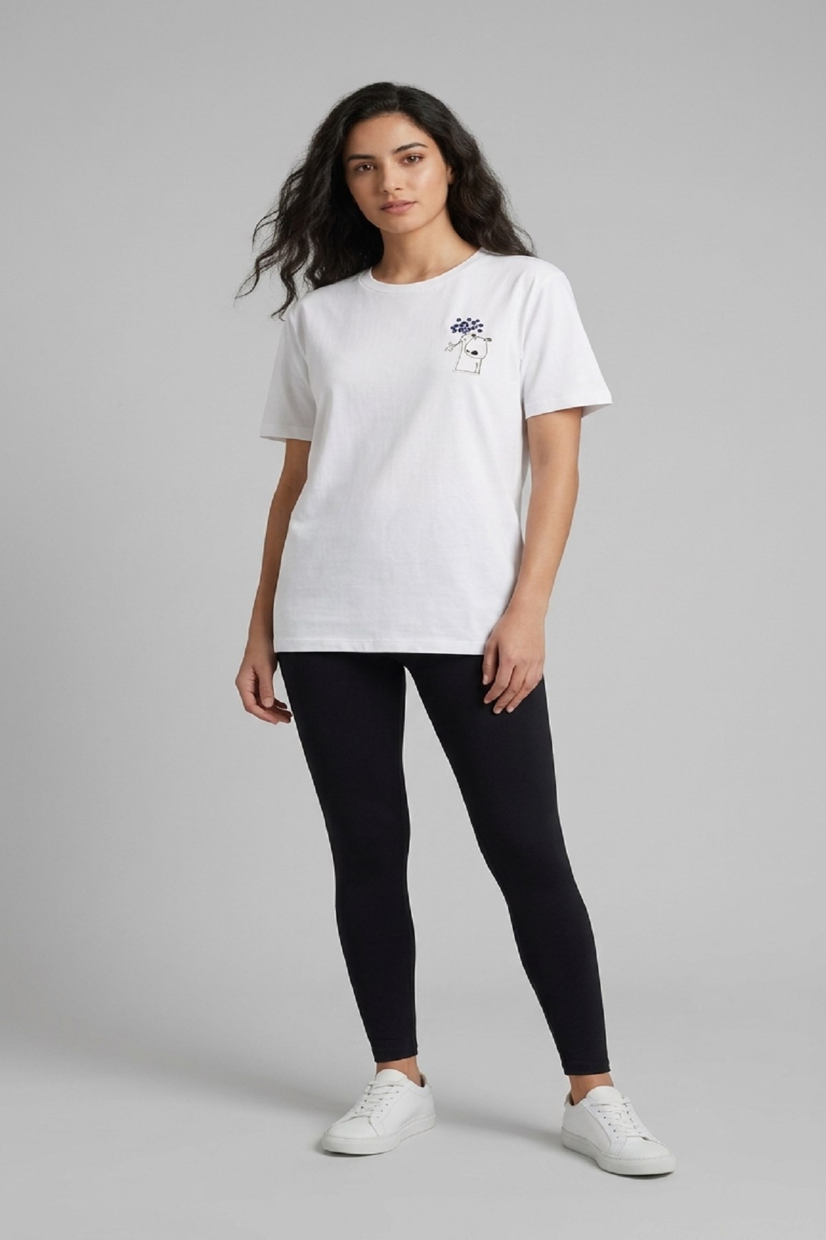 Kadın Köpek Nakışlı Tshirt Ekru
