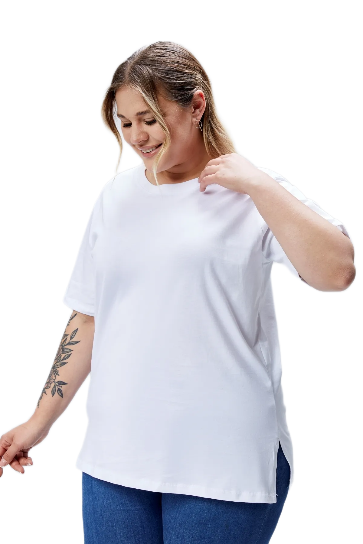 BANEGA Curve Büyük Beden Beyaz Boyfriend Bisiklet Yaka Yırtmaçlı Pamuk Örme T-Shirt
