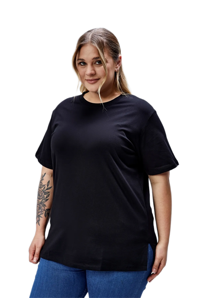 BANEGA Curve Büyük Beden Siyah Boyfriend Bisiklet Yaka Yırtmaçlı Pamuk Örme T-Shirt