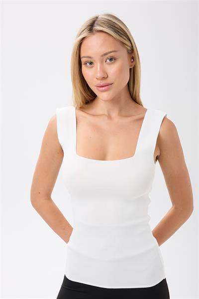 Kadın Kare Yaka Kalın  Askılı Basic Fit Beyaz Bluz Crop Top