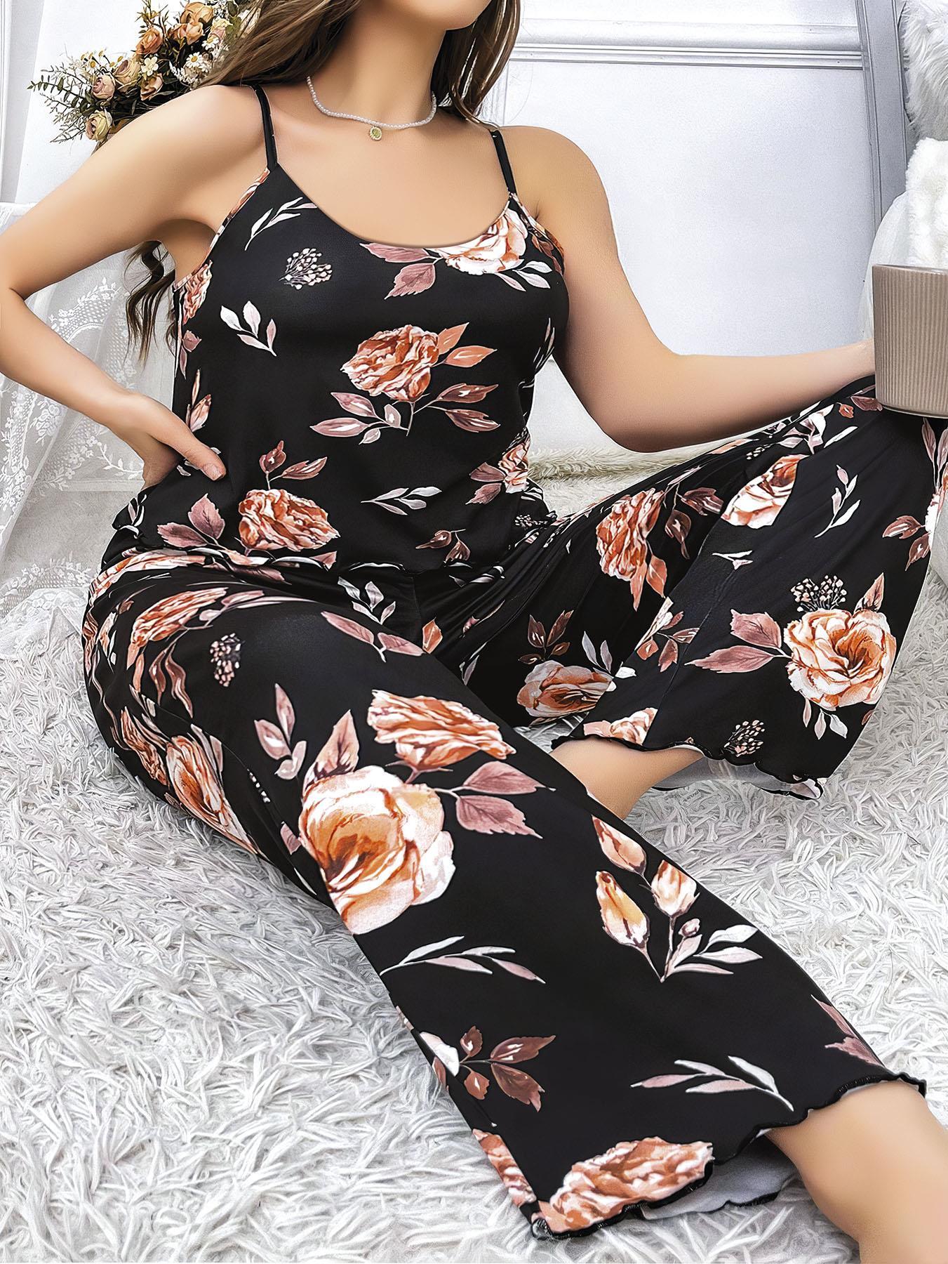 Aria's Closet Büyük Beden Siyah Üstüne Çiçek Desenli İnce Askılı 2'li Pijama Takımı