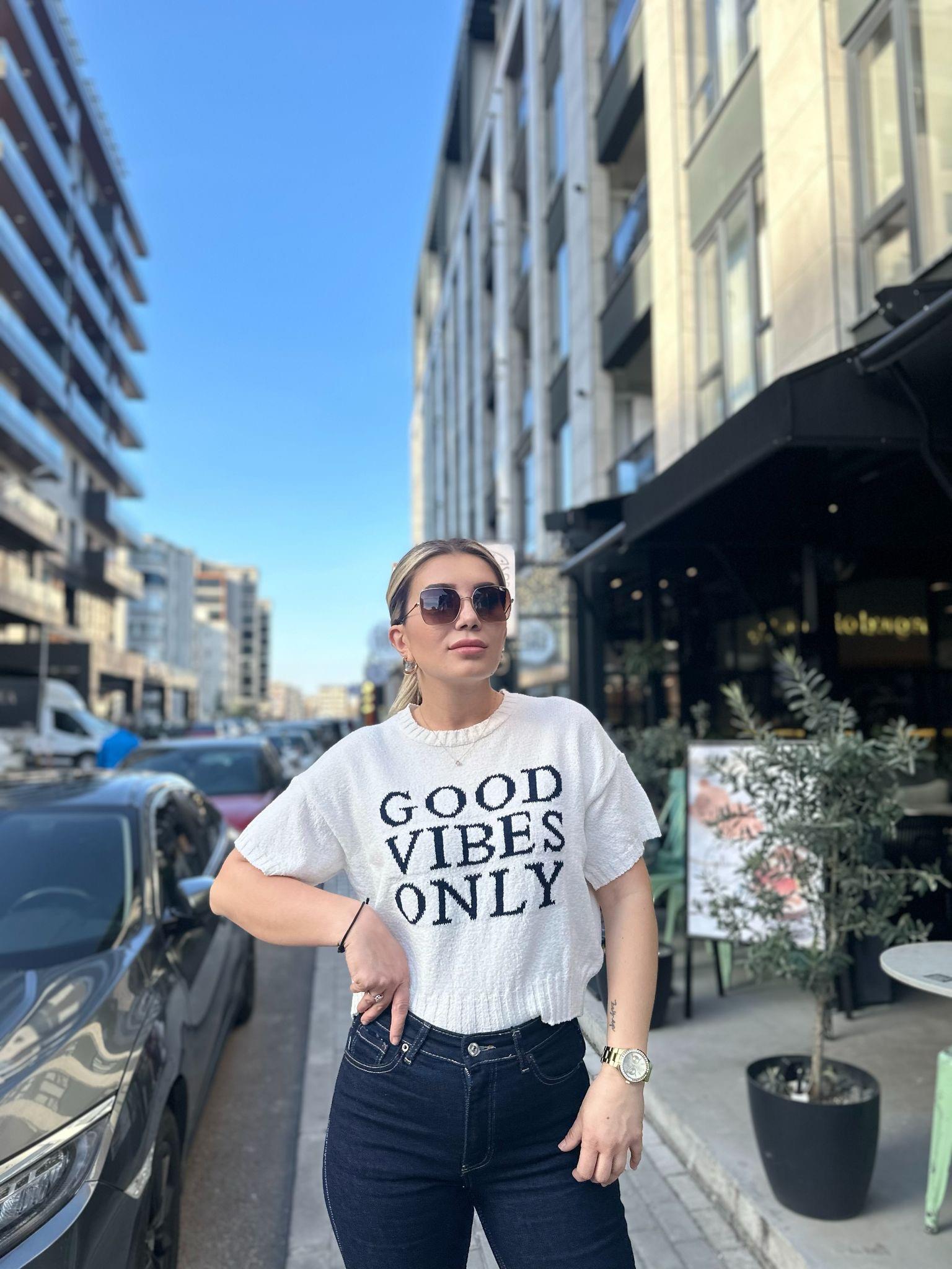 Bej Yazı Detay Triko 