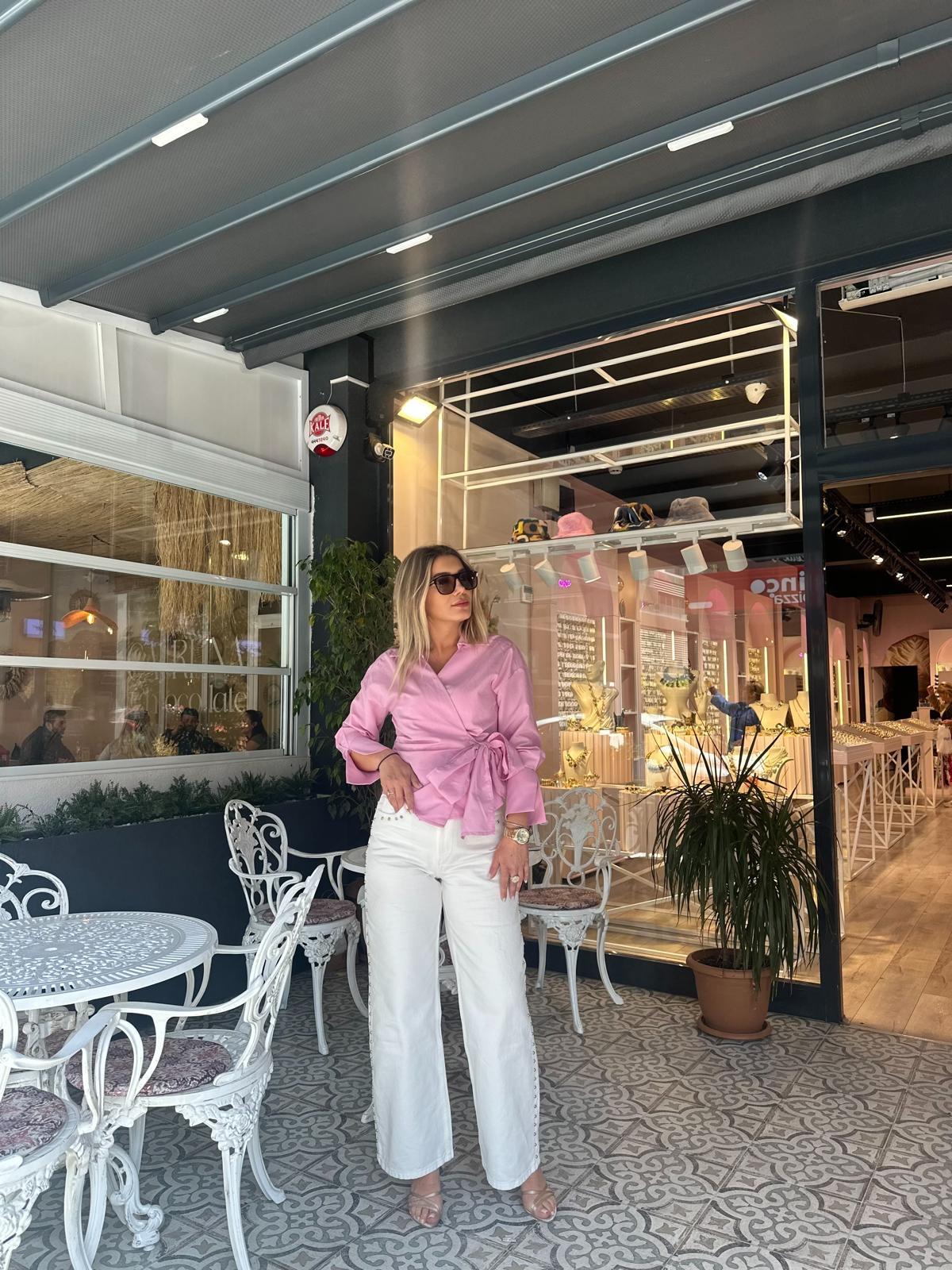Beyaz Gold Zımba Detay Tasarım Denim Pantolon 
