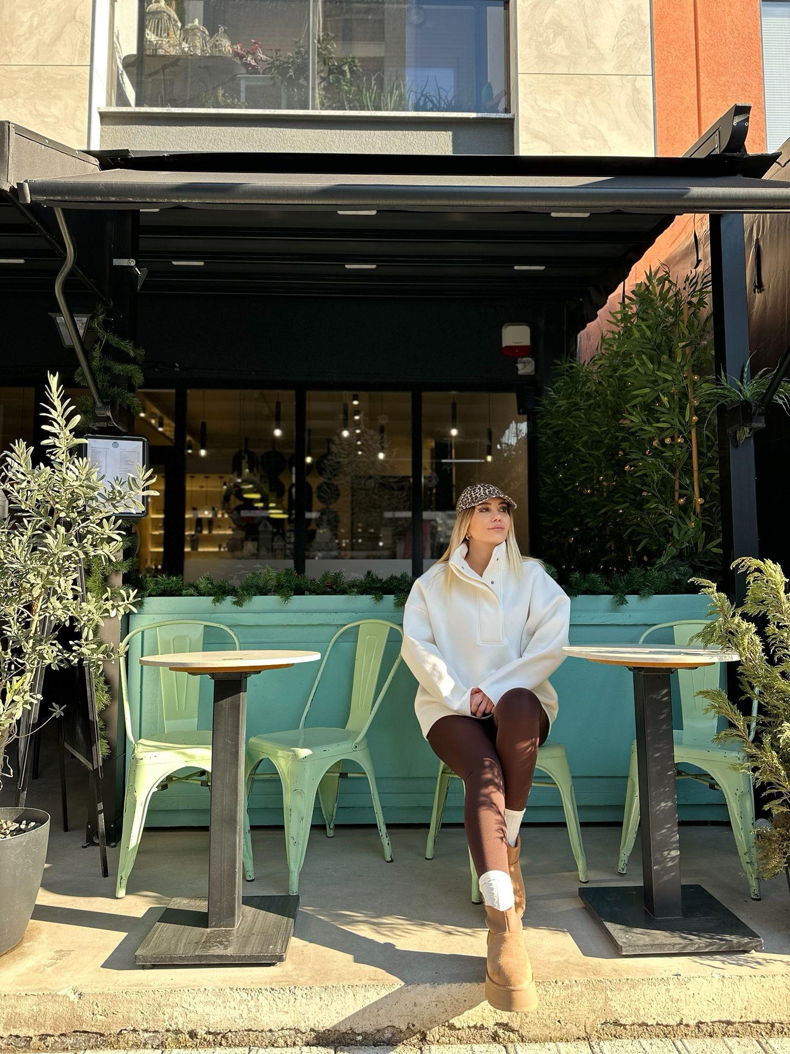 Beyaz Oversize Sweatshirt